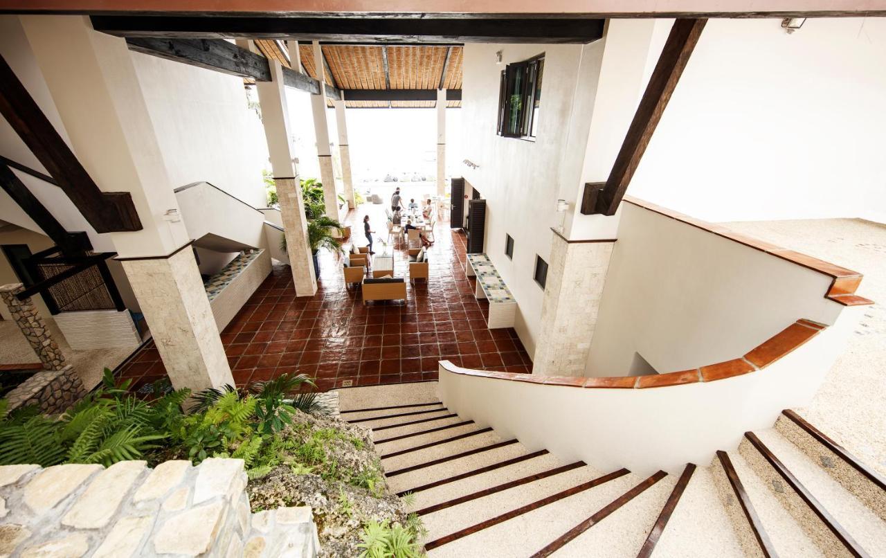 Emoha Dive Resort Santander Exterior photo